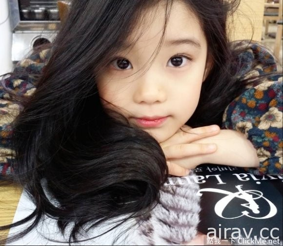韓國史上最美女童《金奎莉》空靈氣質配上迷人電眼迷倒６３萬人！