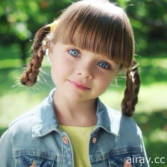 俄罗斯《5岁大眼萌女娃》眼睛美成这样不科学