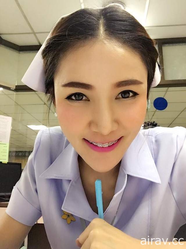 《泰国最美护理师》可爱的牙套天使短暂的爆红后就离职了