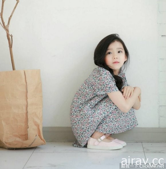 韩国史上最美女童《金奎莉》空灵气质配上迷人电眼迷倒６３万人！