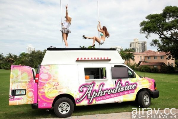 超胸“催情冰淇淋车”上路！这才是真正的浓醇香啊！