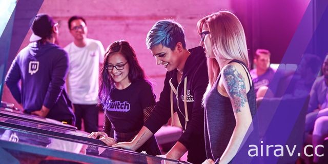 Twitch 宣布官方商店正式開幕 推出 Twitch  T 恤、抱枕等周邊