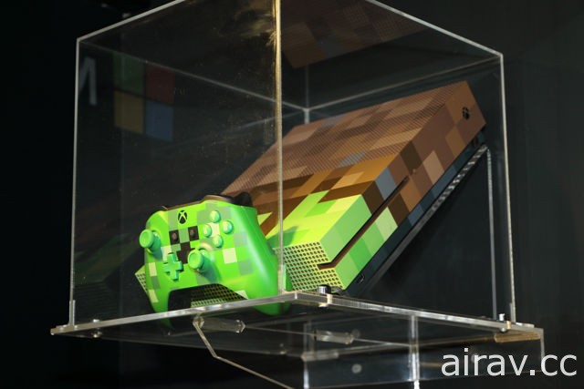 地表最強！Xbox One X 主機今起同步在台推出 死忠玩家排隊四天半拔得頭籌
