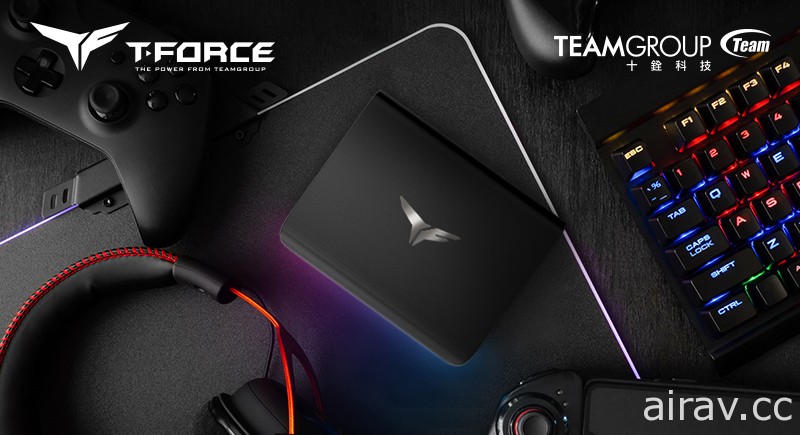 十铨科技推出 T-FORCE TREASURE Touch 外接式 RGB 固态硬盘 可支援多平台使用