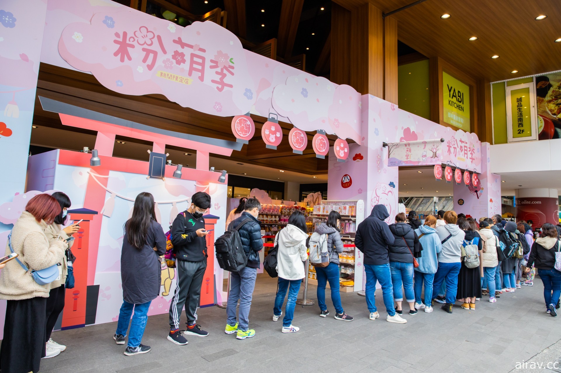 “迪士尼粉萌季期间限定店”台北店推出粉嫩和风场景 即日起正式开幕