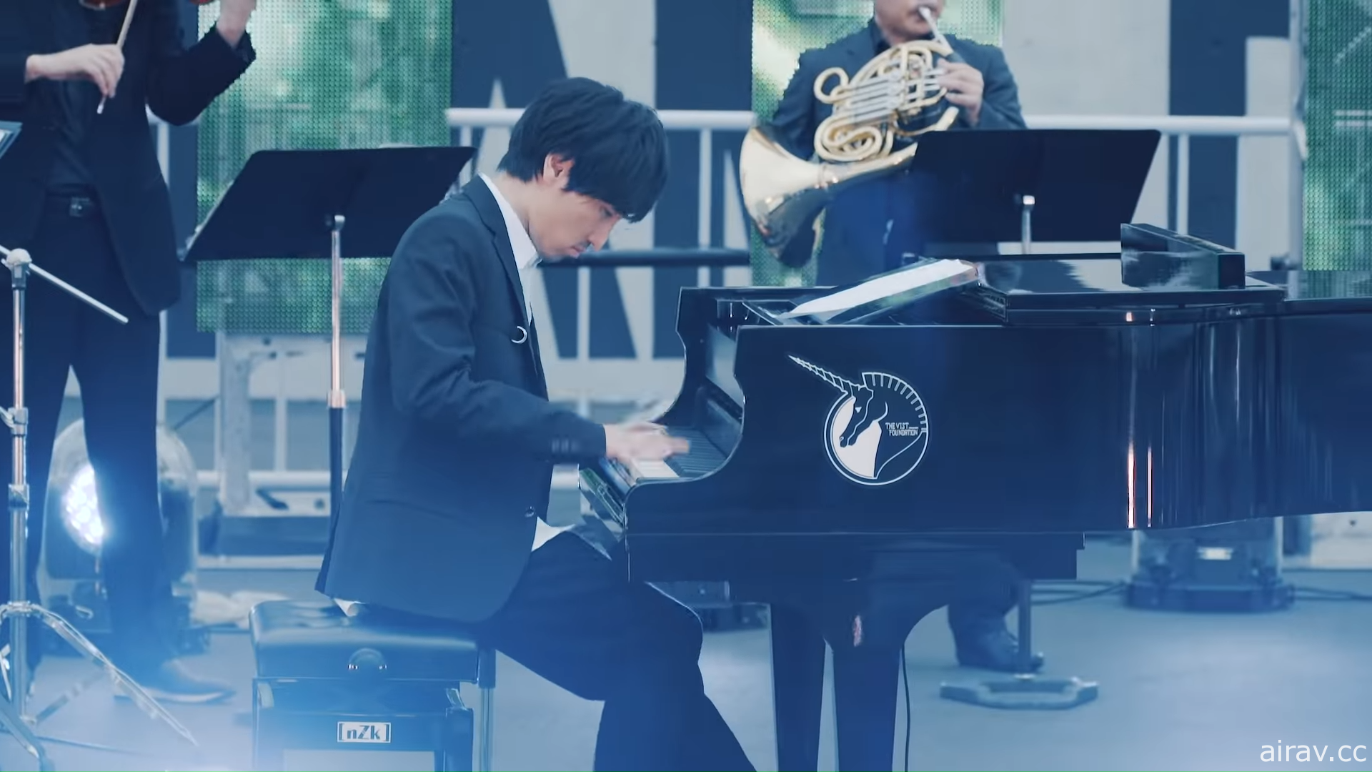 澤野弘之於橫濱鋼彈立像前演奏《鋼彈 UC》組曲 官方釋出音樂影像