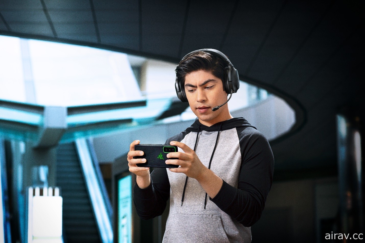 Razer 宣布跨平台新款无线游戏耳机“RAZER BARRACUDA X”登场