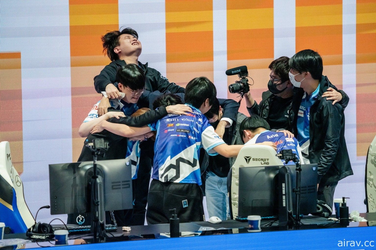 《英雄聯盟》DFM 戰隊創下日本賽區首度打進世界大賽小組賽新紀錄