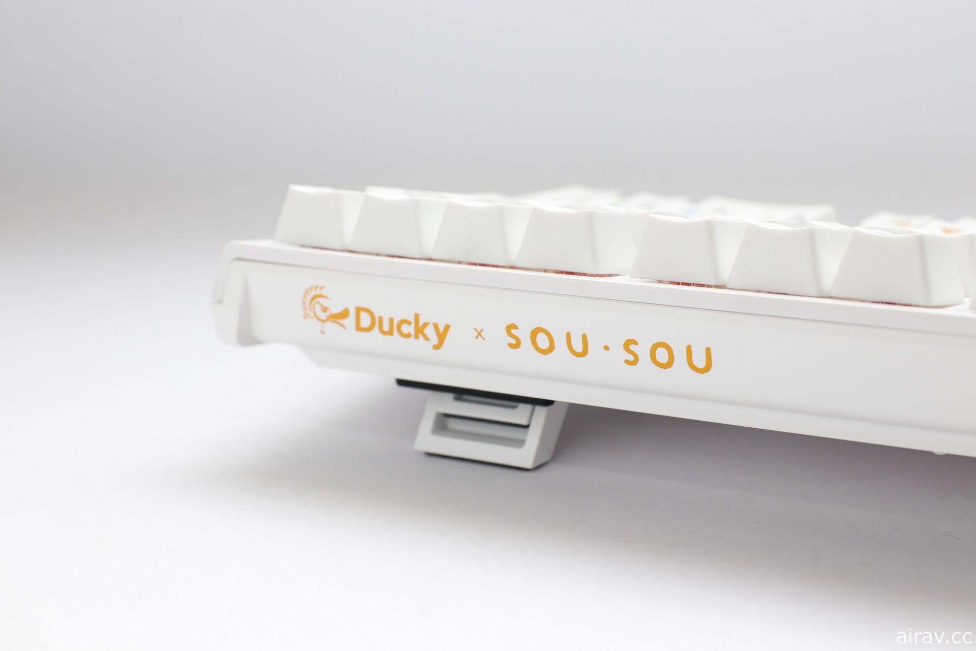 Ducky 與 SOU．SOU 推出限定聯名款鍵盤 以十數圖騰作為設計發想