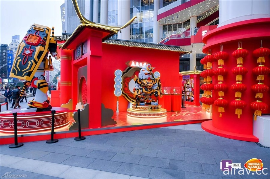 “万代南梦宫潮玩派对 2022”于中国上海展出虎年钢弹等模型