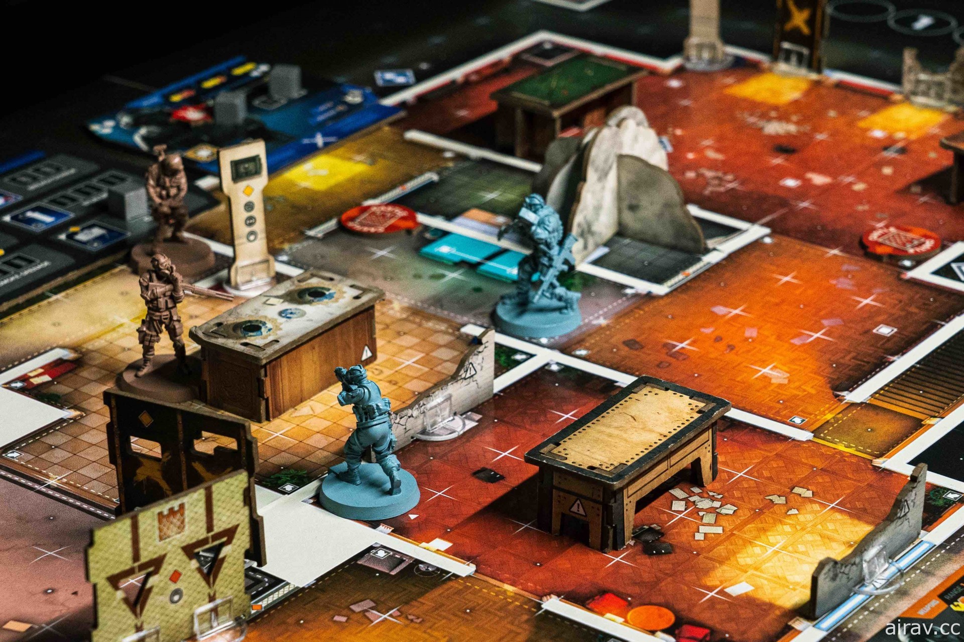 《虹彩六號》改編桌遊《6：圍攻行動》繁中版集資開跑 讓玩家沉浸在激烈刺激槍戰世界