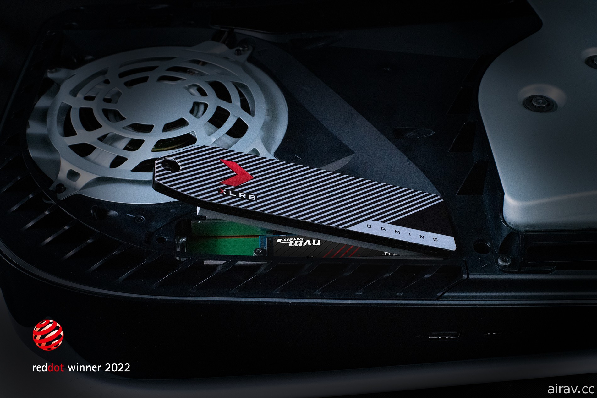 PNY PS5 專用 XL8 SSD 散熱片榮獲德國紅點獎肯定 採護蓋與散熱片一體化設計